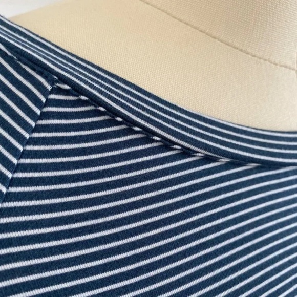 Navy & White Striped Long Sleeve Tunic Tie Front Athleisure Performance Top - Picture 11 of 15